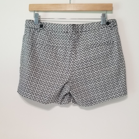 🕶️ Laundry size 6 shorts - Picture 2 of 7